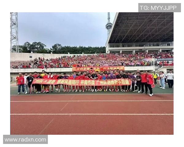 广州足球队以83分领跑全国锦标赛积分榜展现强劲实力